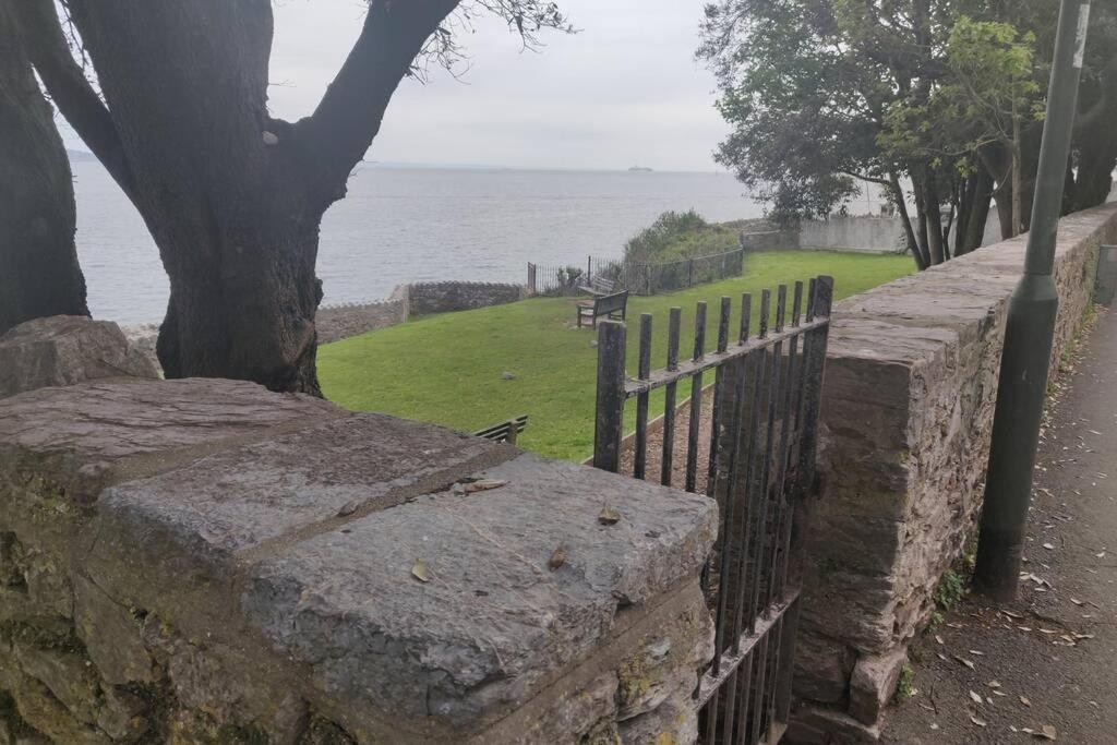 Luxury Dog Friendly In Harbour With Sea Views And Free Parking