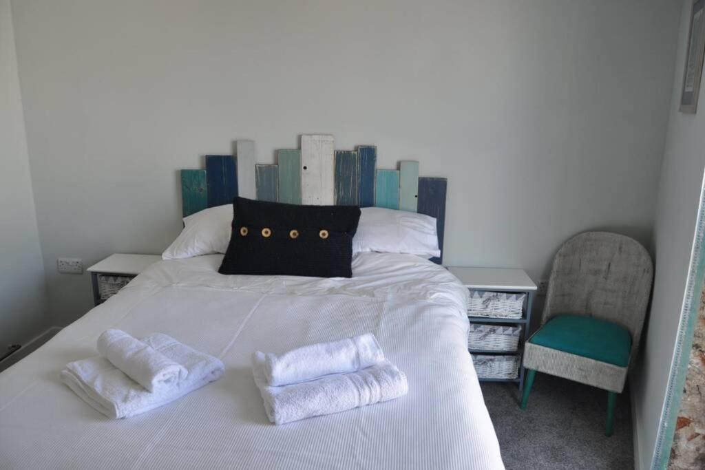 Luxury Dog Friendly In Harbour With Sea Views And Free Parking * Brixham
